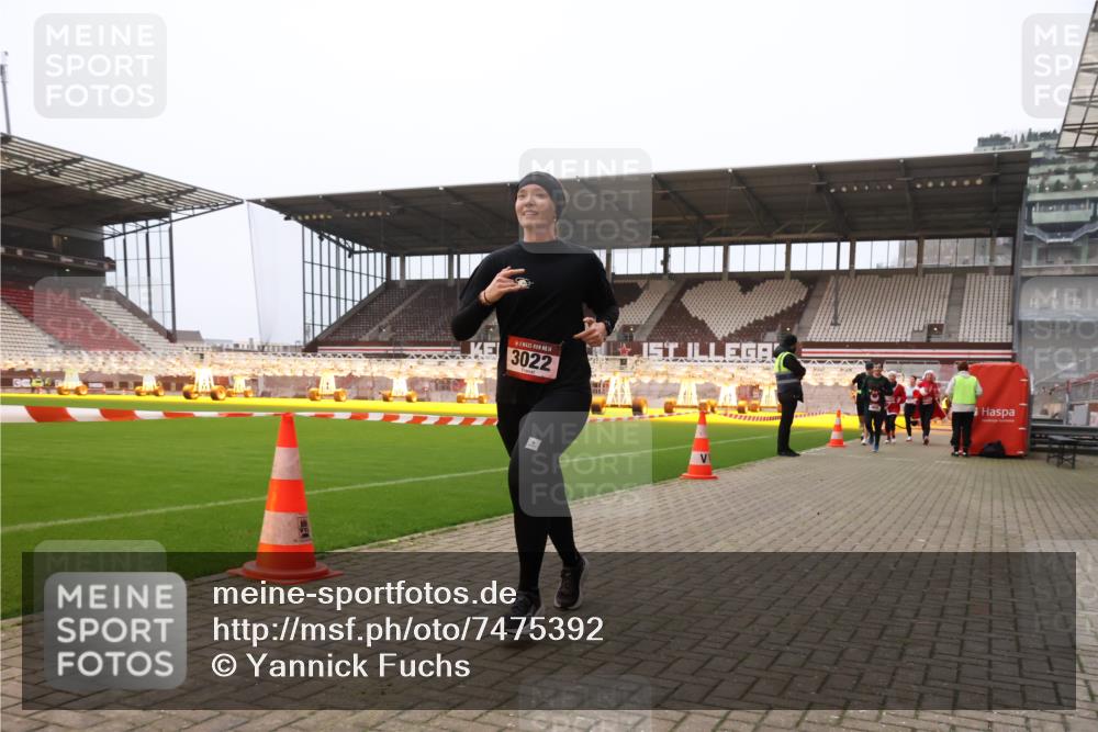 08.12.2024 - St. Pauli X-Mass-Run No. 14 Yannick Fuchs http://msf.ph/oto/7475392 08.12.2024 09:57:10 Ziel 364, 384, 420, 755, 763, 904, 1291, 1982, 2267, 3022, 3162 meine-sportfotos.de
