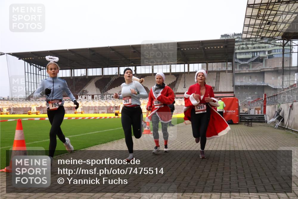 08.12.2024 - St. Pauli X-Mass-Run No. 14 Yannick Fuchs http://msf.ph/oto/7475514 08.12.2024 09:57:16 Ziel 755, 763, 904, 1291, 1982, 2267, 3022, 3162 meine-sportfotos.de