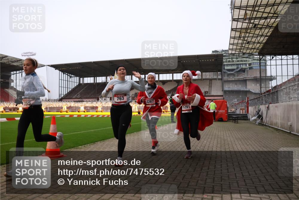 08.12.2024 - St. Pauli X-Mass-Run No. 14 Yannick Fuchs http://msf.ph/oto/7475532 08.12.2024 09:57:16 Ziel 755, 763, 904, 1291, 1982, 2267, 3022, 3162 meine-sportfotos.de