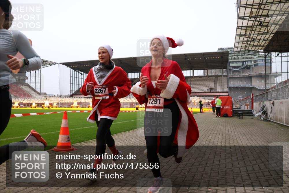 08.12.2024 - St. Pauli X-Mass-Run No. 14 Yannick Fuchs http://msf.ph/oto/7475556 08.12.2024 09:57:17 Ziel 755, 763, 904, 1291, 1982, 2267, 3022, 3162 meine-sportfotos.de
