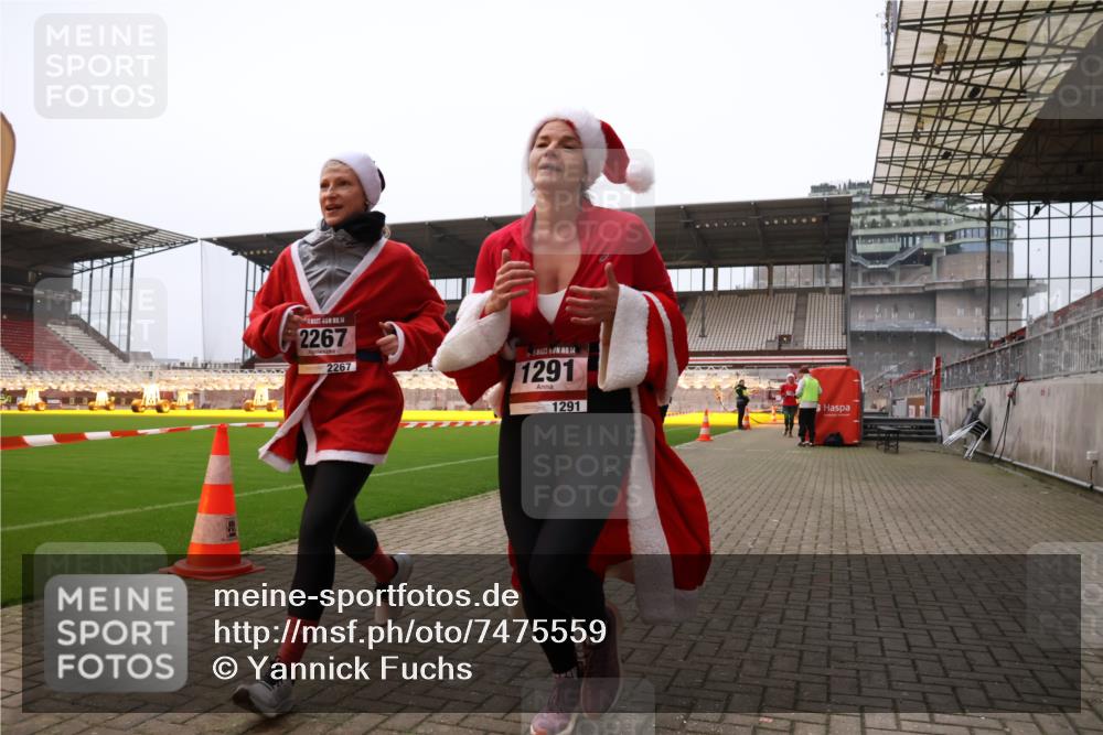 08.12.2024 - St. Pauli X-Mass-Run No. 14 Yannick Fuchs http://msf.ph/oto/7475559 08.12.2024 09:57:17 Ziel 755, 763, 904, 1291, 1982, 2267, 3022, 3162 meine-sportfotos.de