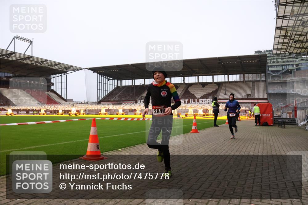 08.12.2024 - St. Pauli X-Mass-Run No. 14 Yannick Fuchs http://msf.ph/oto/7475778 08.12.2024 09:57:47 Ziel 391, 510, 2840, 2842, 3258 meine-sportfotos.de