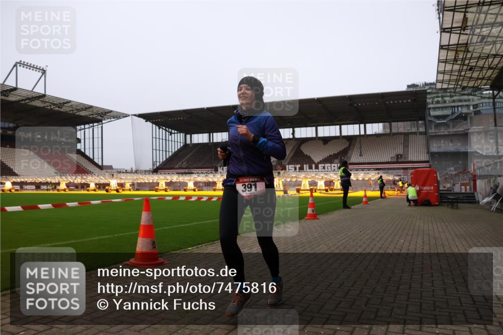 08.12.2024 - St. Pauli X-Mass-Run No. 14 Yannick Fuchs http://msf.ph/oto/7475816 08.12.2024 09:57:49 Ziel 391, 510, 1532, 2840, 2842 meine-sportfotos.de
