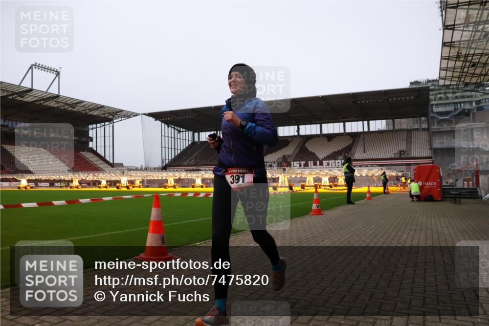 08.12.2024 - St. Pauli X-Mass-Run No. 14 Yannick Fuchs http://msf.ph/oto/7475820 08.12.2024 09:57:49 Ziel 391, 510, 1532, 2840, 2842 meine-sportfotos.de