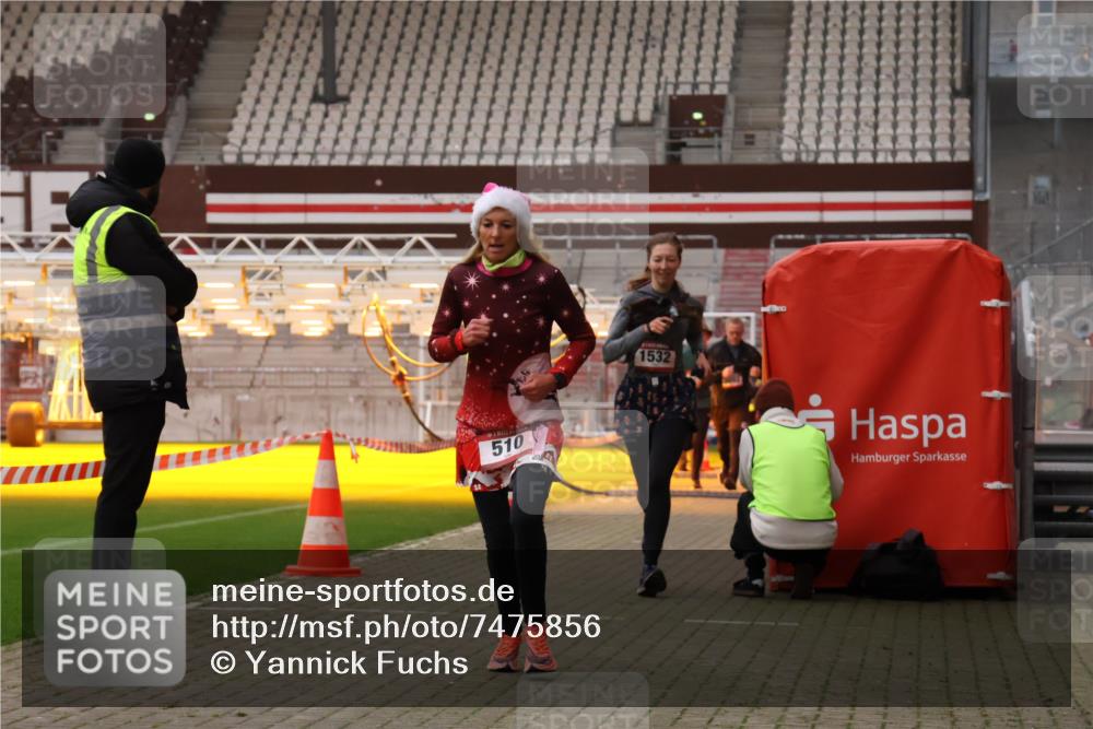 08.12.2024 - St. Pauli X-Mass-Run No. 14 Yannick Fuchs http://msf.ph/oto/7475856 08.12.2024 09:58:00 Ziel 510, 1532, 1789, 2934, 2943, 2944, 3092, 3171 meine-sportfotos.de