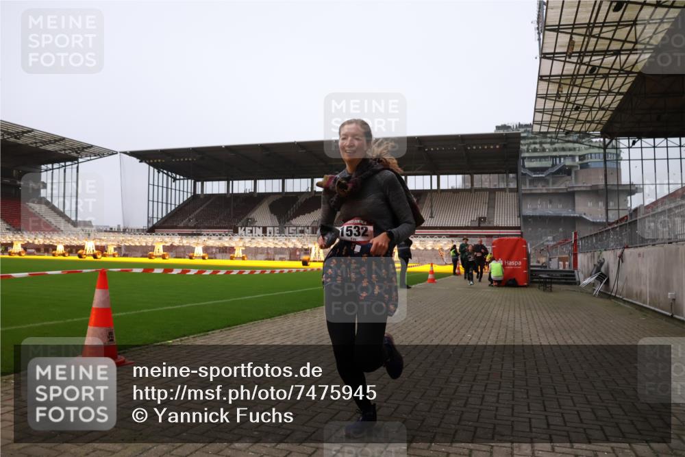 08.12.2024 - St. Pauli X-Mass-Run No. 14 Yannick Fuchs http://msf.ph/oto/7475945 08.12.2024 09:58:05 Ziel 510, 1396, 1397, 1532, 1789, 2872, 2934, 2943, 2944, 3092, 3171 meine-sportfotos.de
