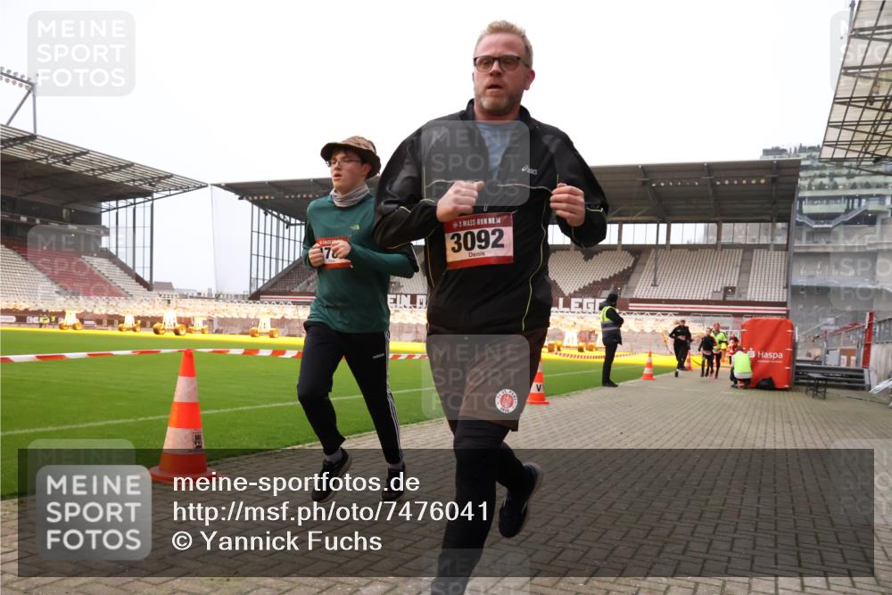 08.12.2024 - St. Pauli X-Mass-Run No. 14 Yannick Fuchs http://msf.ph/oto/7476041 08.12.2024 09:58:11 Ziel 55, 510, 880, 1075, 1080, 1396, 1397, 1532, 1789, 2872, 2934, 2943, 2944, 3092, 3171 meine-sportfotos.de