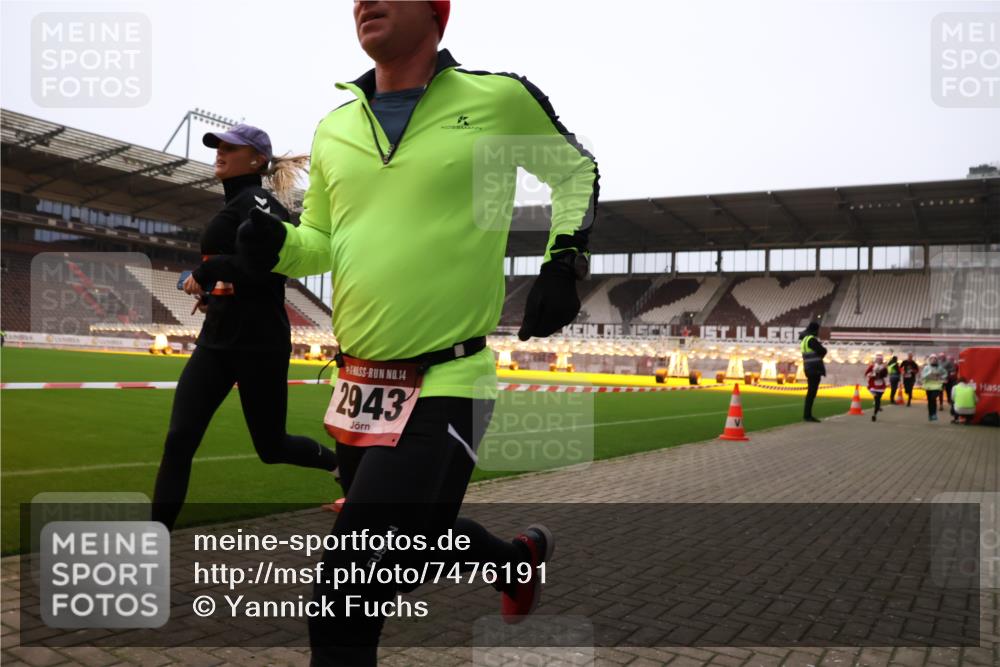 08.12.2024 - St. Pauli X-Mass-Run No. 14 Yannick Fuchs http://msf.ph/oto/7476191 08.12.2024 09:58:17 Ziel 55, 802, 880, 1075, 1080, 1396, 1397, 1789, 2872, 2934, 2943, 2944, 2984, 3109, 3171 meine-sportfotos.de
