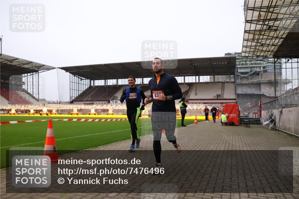 08.12.2024 - St. Pauli X-Mass-Run No. 14 Yannick Fuchs http://msf.ph/oto/7476496 08.12.2024 09:58:40 Ziel 49, 111, 488, 802, 832, 989, 1105, 1119, 1864, 2428, 2722, 2984, 3109 meine-sportfotos.de