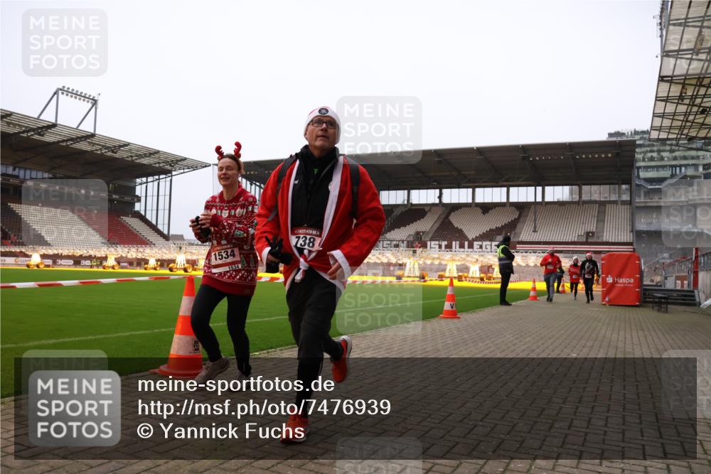 08.12.2024 - St. Pauli X-Mass-Run No. 14 Yannick Fuchs http://msf.ph/oto/7476939 08.12.2024 09:59:16 Ziel 431, 738, 1202, 1534, 1802, 1874, 2983, 3293 meine-sportfotos.de