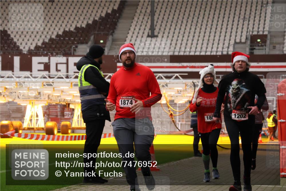 08.12.2024 - St. Pauli X-Mass-Run No. 14 Yannick Fuchs http://msf.ph/oto/7476952 08.12.2024 09:59:18 Ziel 431, 738, 1202, 1534, 1802, 1874, 2746, 2983, 3293 meine-sportfotos.de