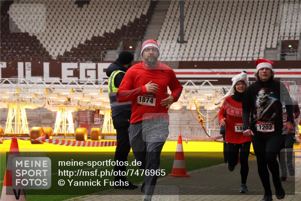 08.12.2024 - St. Pauli X-Mass-Run No. 14 Yannick Fuchs http://msf.ph/oto/7476965 08.12.2024 09:59:18 Ziel 431, 738, 1202, 1534, 1802, 1874, 2746, 2983, 3293 meine-sportfotos.de