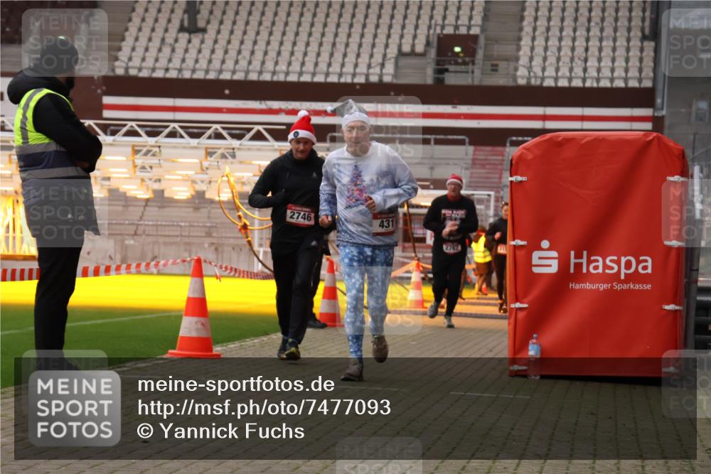 08.12.2024 - St. Pauli X-Mass-Run No. 14 Yannick Fuchs http://msf.ph/oto/7477093 08.12.2024 09:59:29 Ziel 190, 431, 1202, 1802, 2746, 2762, 3156, 3157 meine-sportfotos.de