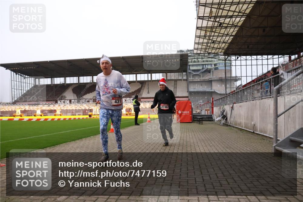08.12.2024 - St. Pauli X-Mass-Run No. 14 Yannick Fuchs http://msf.ph/oto/7477159 08.12.2024 09:59:33 Ziel 190, 431, 2746, 2762, 3156, 3157 meine-sportfotos.de
