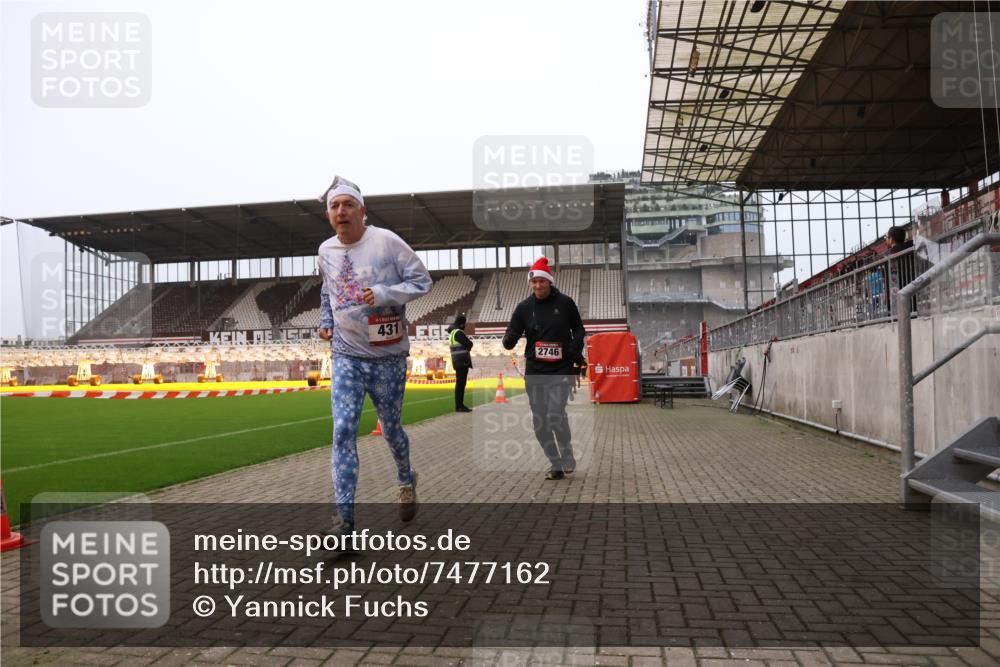 08.12.2024 - St. Pauli X-Mass-Run No. 14 Yannick Fuchs http://msf.ph/oto/7477162 08.12.2024 09:59:33 Ziel 190, 431, 2746, 2762, 3156, 3157 meine-sportfotos.de