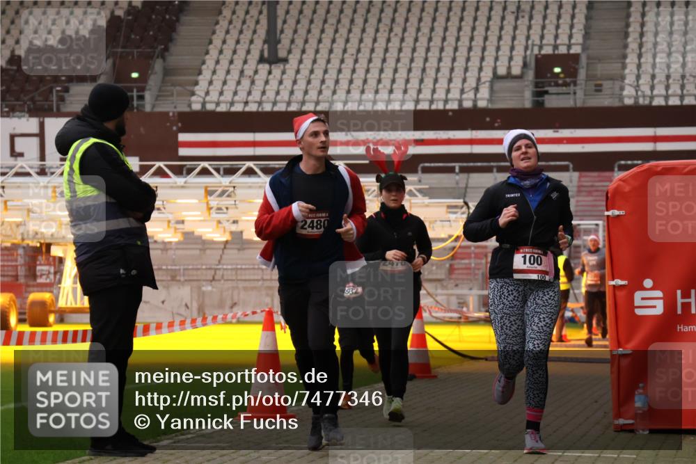 08.12.2024 - St. Pauli X-Mass-Run No. 14 Yannick Fuchs http://msf.ph/oto/7477346 08.12.2024 09:59:47 Ziel 100, 190, 2478, 2480, 2762, 2932, 2958, 3156, 3157, 3294 meine-sportfotos.de