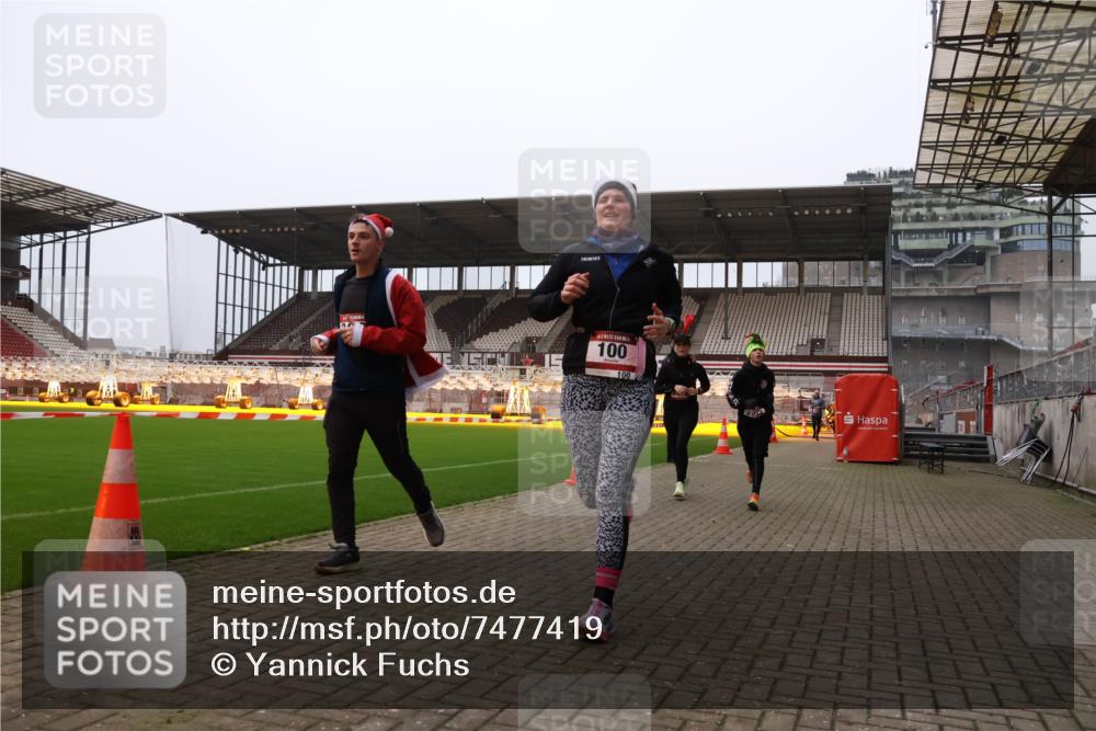 08.12.2024 - St. Pauli X-Mass-Run No. 14 Yannick Fuchs http://msf.ph/oto/7477419 08.12.2024 09:59:51 Ziel 100, 123, 190, 2478, 2480, 2739, 2932, 2958, 3294 meine-sportfotos.de