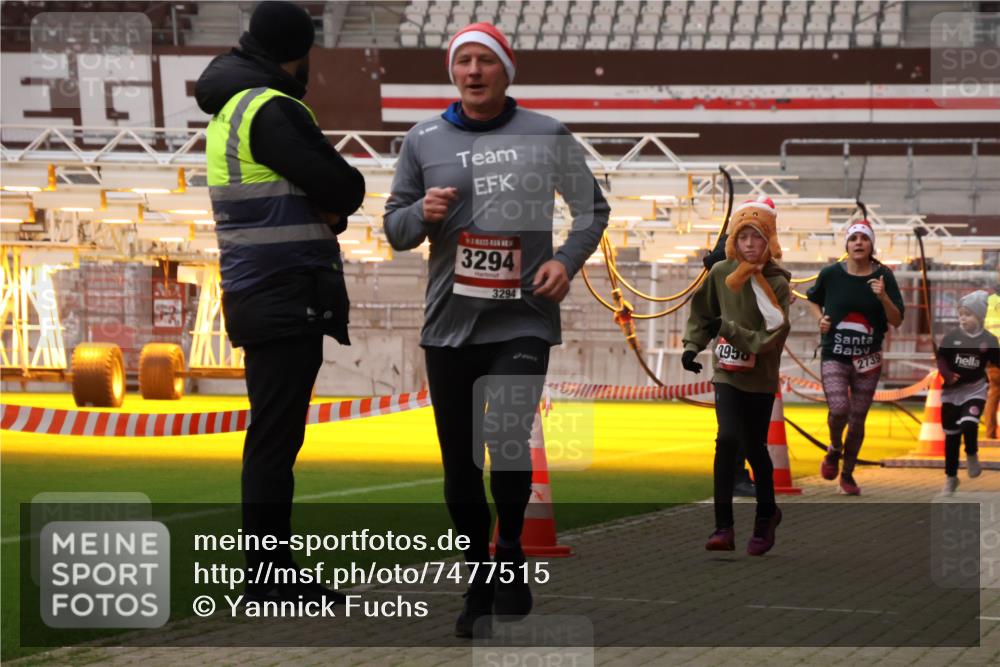 08.12.2024 - St. Pauli X-Mass-Run No. 14 Yannick Fuchs http://msf.ph/oto/7477515 08.12.2024 09:59:58 Ziel 100, 123, 2478, 2480, 2739, 2932, 2958, 3294 meine-sportfotos.de