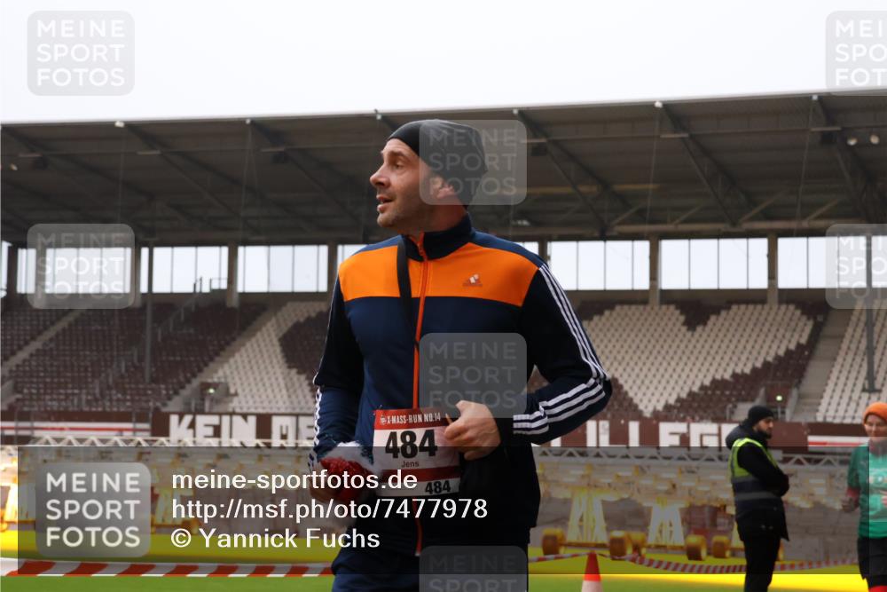 08.12.2024 - St. Pauli X-Mass-Run No. 14 Yannick Fuchs http://msf.ph/oto/7477978 08.12.2024 10:00:32 Ziel 174, 259, 484, 608, 1393, 1725, 2760, 3013, 3015, 3170 meine-sportfotos.de