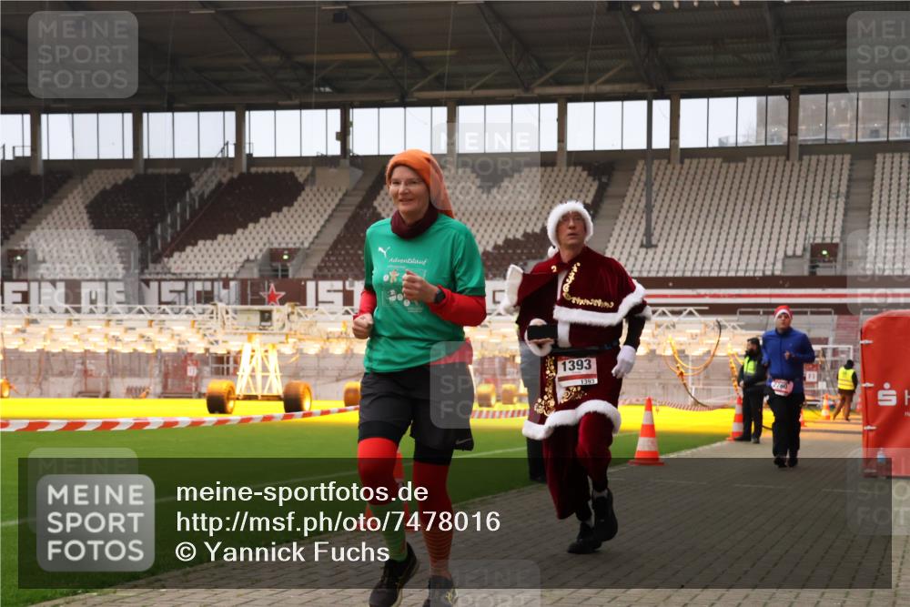 08.12.2024 - St. Pauli X-Mass-Run No. 14 Yannick Fuchs http://msf.ph/oto/7478016 08.12.2024 10:00:34 Ziel 174, 259, 484, 608, 1393, 1725, 2760, 3170 meine-sportfotos.de