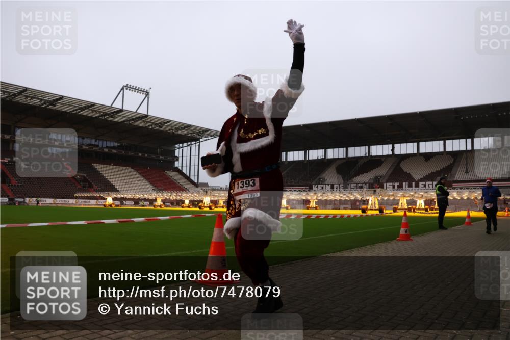 08.12.2024 - St. Pauli X-Mass-Run No. 14 Yannick Fuchs http://msf.ph/oto/7478079 08.12.2024 10:00:36 Ziel 174, 484, 608, 1393, 1725, 2760 meine-sportfotos.de