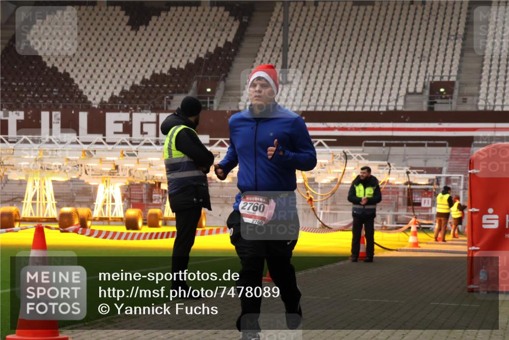 08.12.2024 - St. Pauli X-Mass-Run No. 14 Yannick Fuchs http://msf.ph/oto/7478089 08.12.2024 10:00:38 Ziel 174, 484, 608, 1393, 1725, 2760 meine-sportfotos.de