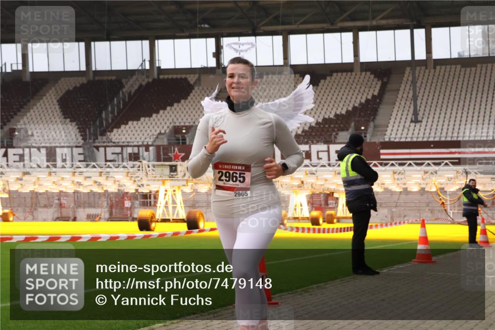 08.12.2024 - St. Pauli X-Mass-Run No. 14 Yannick Fuchs http://msf.ph/oto/7479148 08.12.2024 10:02:11 Ziel 588, 838, 1784, 2780, 2817, 2965, 3093, 3255, 3304 meine-sportfotos.de