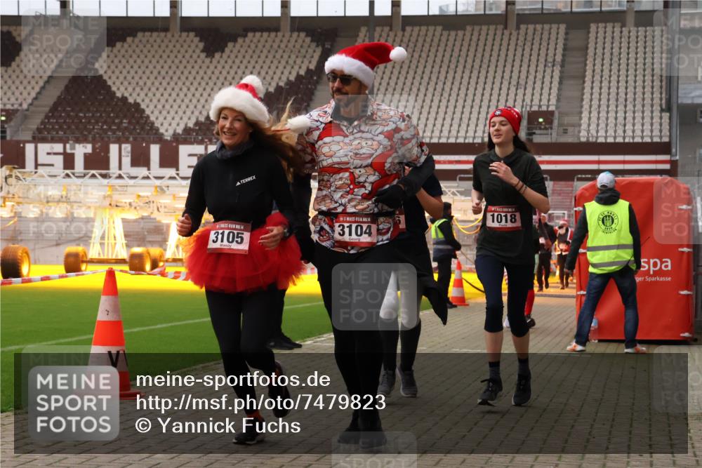 08.12.2024 - St. Pauli X-Mass-Run No. 14 Yannick Fuchs http://msf.ph/oto/7479823 08.12.2024 10:02:51 Ziel 187, 345, 349, 604, 609, 613, 630, 1018, 1275, 2211, 2334, 2371, 2426, 2898, 3104, 3105 meine-sportfotos.de
