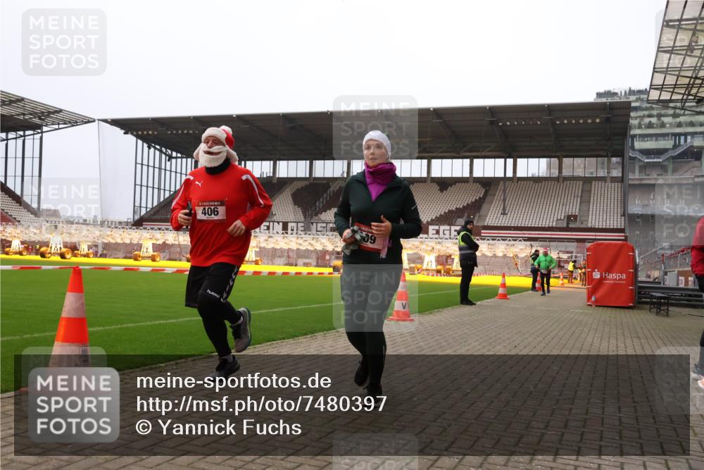 08.12.2024 - St. Pauli X-Mass-Run No. 14 Yannick Fuchs http://msf.ph/oto/7480397 08.12.2024 10:03:21 Ziel 253, 406, 809, 1385, 2822, 3260 meine-sportfotos.de