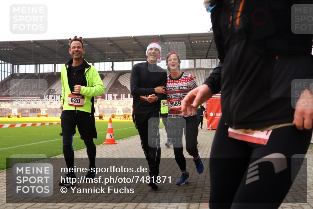 08.12.2024 - St. Pauli X-Mass-Run No. 14 Yannick Fuchs http://msf.ph/oto/7481871 08.12.2024 10:05:27 Ziel 126, 273, 312, 620, 949, 1959, 2031, 2056, 2080, 2146, 2165, 2889, 2890, 2903, 2904, 3310, 3311, 3312, 3314, 3315, 3316, 3317, 3339 meine-sportfotos.de