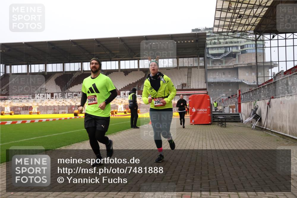 08.12.2024 - St. Pauli X-Mass-Run No. 14 Yannick Fuchs http://msf.ph/oto/7481888 08.12.2024 10:05:28 Ziel 126, 273, 312, 620, 949, 1959, 2031, 2056, 2080, 2146, 2165, 2866, 2889, 2890, 2903, 2904, 3310, 3311, 3312, 3314, 3315, 3316, 3339 meine-sportfotos.de