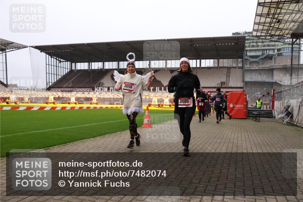 08.12.2024 - St. Pauli X-Mass-Run No. 14 Yannick Fuchs http://msf.ph/oto/7482074 08.12.2024 10:05:40 Ziel 126, 620, 751, 932, 949, 1178, 1605, 1643, 1650, 1957, 2056, 2077, 2080, 2146, 2306, 2308, 2344, 2435, 2603, 2864, 2866, 2908, 3114, 3302, 3339 meine-sportfotos.de
