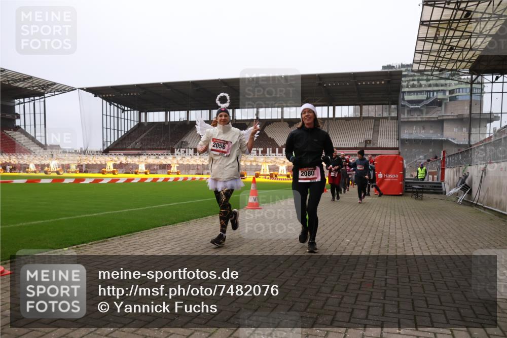08.12.2024 - St. Pauli X-Mass-Run No. 14 Yannick Fuchs http://msf.ph/oto/7482076 08.12.2024 10:05:41 Ziel 126, 620, 751, 932, 949, 1178, 1605, 1643, 1650, 1957, 2056, 2077, 2080, 2146, 2306, 2308, 2344, 2435, 2603, 2864, 2866, 2908, 3114, 3302, 3339 meine-sportfotos.de