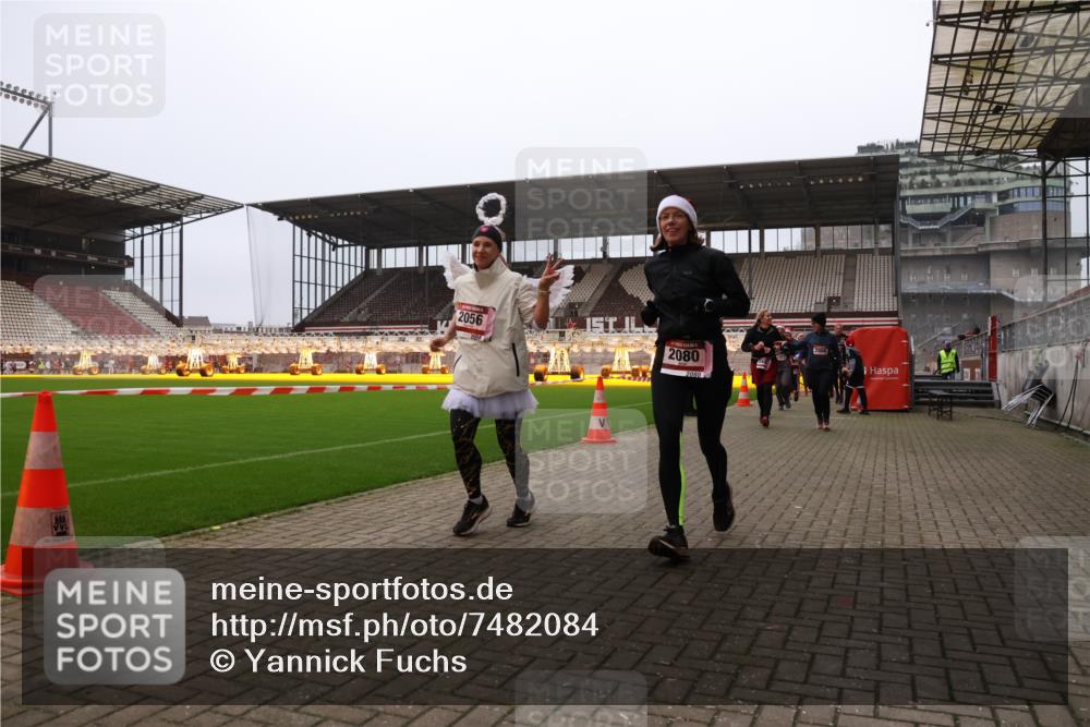 08.12.2024 - St. Pauli X-Mass-Run No. 14 Yannick Fuchs http://msf.ph/oto/7482084 08.12.2024 10:05:41 Ziel 126, 620, 751, 932, 949, 1178, 1605, 1643, 1650, 1957, 2056, 2077, 2080, 2146, 2306, 2308, 2344, 2435, 2603, 2864, 2866, 2908, 3114, 3302, 3339 meine-sportfotos.de