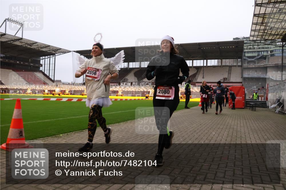 08.12.2024 - St. Pauli X-Mass-Run No. 14 Yannick Fuchs http://msf.ph/oto/7482104 08.12.2024 10:05:41 Ziel 126, 620, 751, 932, 949, 1178, 1605, 1643, 1650, 1957, 2056, 2077, 2080, 2146, 2306, 2308, 2344, 2435, 2603, 2864, 2866, 2908, 3114, 3302, 3339 meine-sportfotos.de