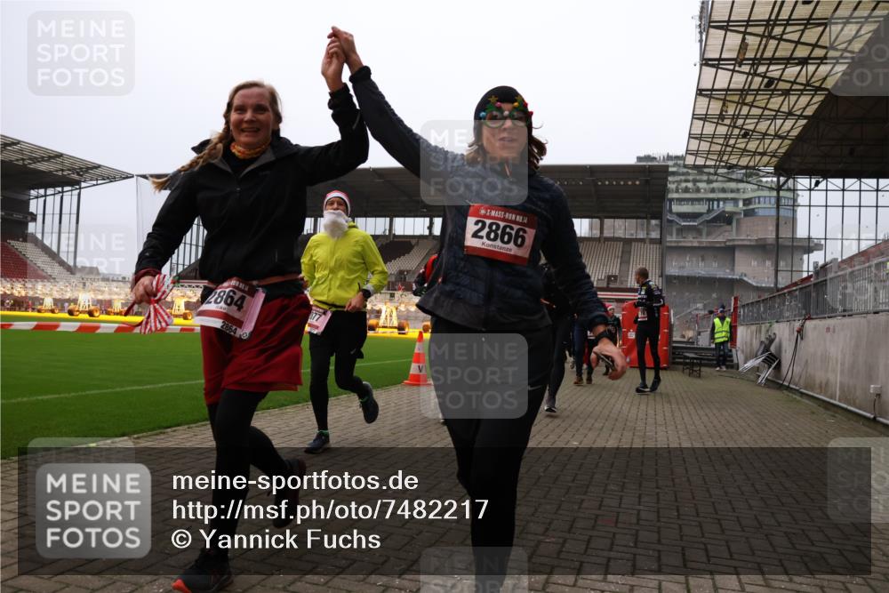 08.12.2024 - St. Pauli X-Mass-Run No. 14 Yannick Fuchs http://msf.ph/oto/7482217 08.12.2024 10:05:45 Ziel 126, 751, 932, 1178, 1605, 1643, 1650, 1957, 2056, 2077, 2080, 2146, 2306, 2308, 2344, 2435, 2603, 2864, 2866, 2908, 3114, 3115, 3118, 3302, 3339 meine-sportfotos.de