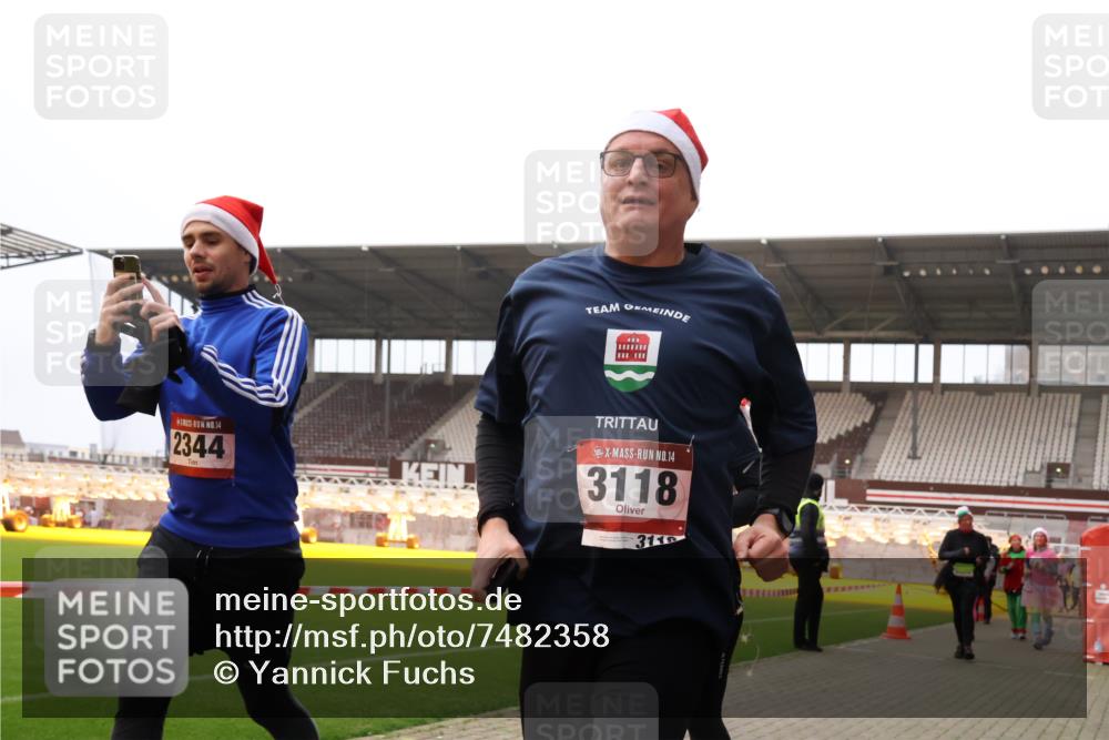 08.12.2024 - St. Pauli X-Mass-Run No. 14 Yannick Fuchs http://msf.ph/oto/7482358 08.12.2024 10:05:53 Ziel 175, 751, 932, 1178, 1243, 1605, 1643, 1650, 1957, 2077, 2306, 2308, 2344, 2435, 2474, 2603, 2864, 2866, 2908, 3114, 3115, 3118, 3184, 3302 meine-sportfotos.de