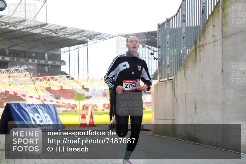 08.12.2024 - St. Pauli X-Mass-Run No. 14 H.Heesch http://msf.ph/oto/7487687 08.12.2024 09:52:13 Ziel 918, 2763, 3285, 36, 918, 2763 meine-sportfotos.de