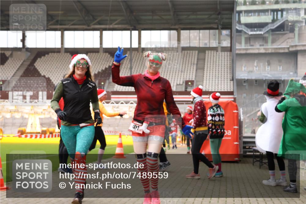 08.12.2024 - St. Pauli X-Mass-Run No. 14 Yannick Fuchs http://msf.ph/oto/7489559 08.12.2024 10:39:52 Ziel 401, 590, 597, 640, 1270, 1497, 2114, 2116, 2242, 2570, 2959 meine-sportfotos.de