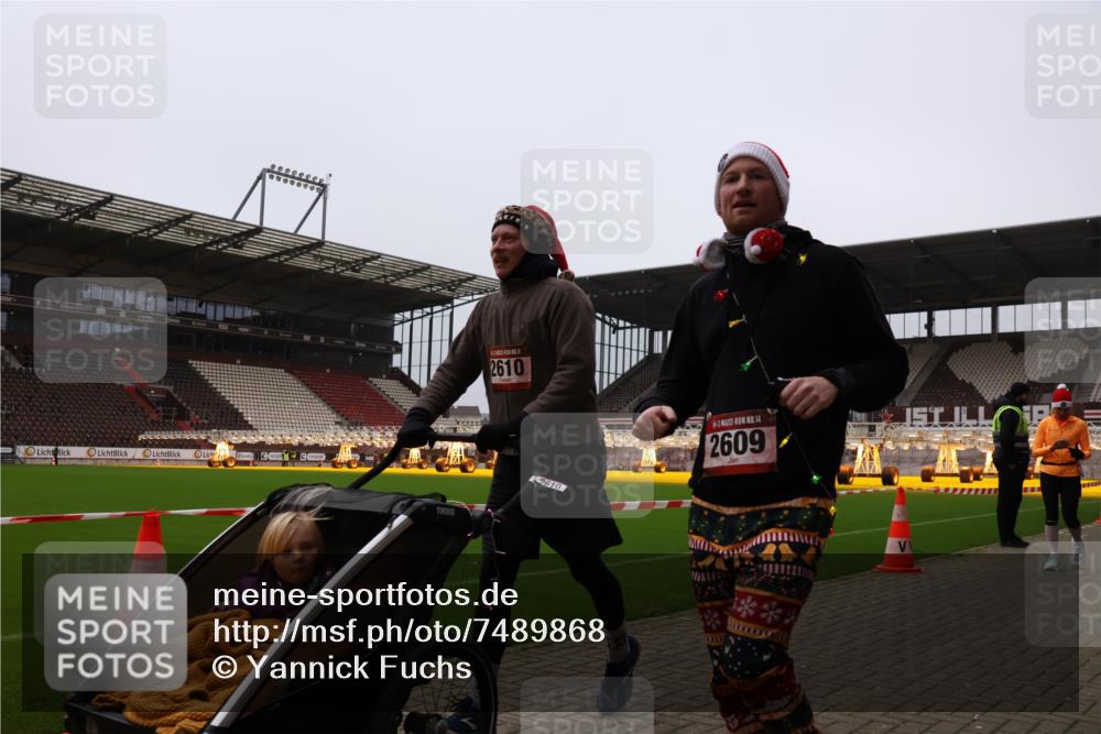 08.12.2024 - St. Pauli X-Mass-Run No. 14 Yannick Fuchs http://msf.ph/oto/7489868 08.12.2024 10:40:16 Ziel 105, 200, 263, 304, 321, 375, 482, 493, 728, 736, 743, 967, 1292, 1303, 1494, 1495, 1764, 1766, 2533, 2609, 2610, 2959 meine-sportfotos.de