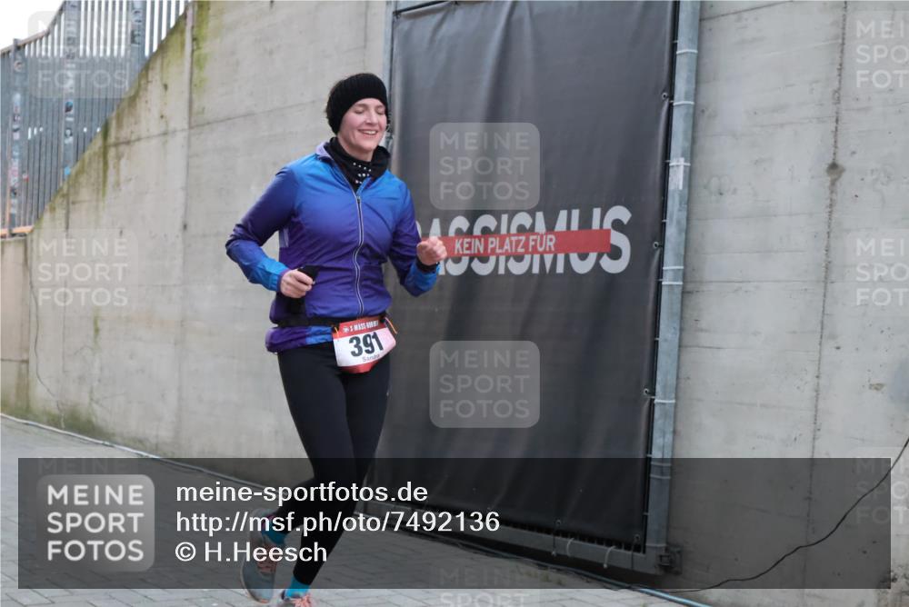 08.12.2024 - St. Pauli X-Mass-Run No. 14 H.Heesch http://msf.ph/oto/7492136 08.12.2024 09:58:00 Ziel 391, 2840, 2842, 3258, 391 meine-sportfotos.de