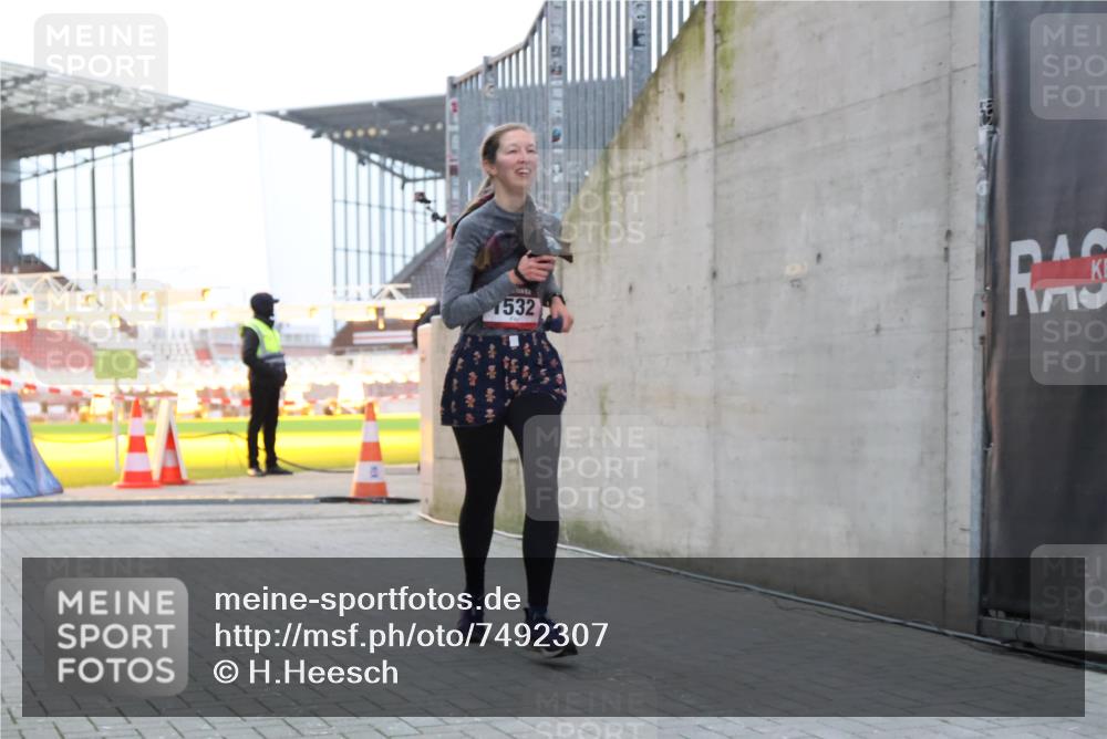 08.12.2024 - St. Pauli X-Mass-Run No. 14 H.Heesch http://msf.ph/oto/7492307 08.12.2024 09:58:16 Ziel 510, 1532, 510, 1532, 1789, 3092, 3171 meine-sportfotos.de