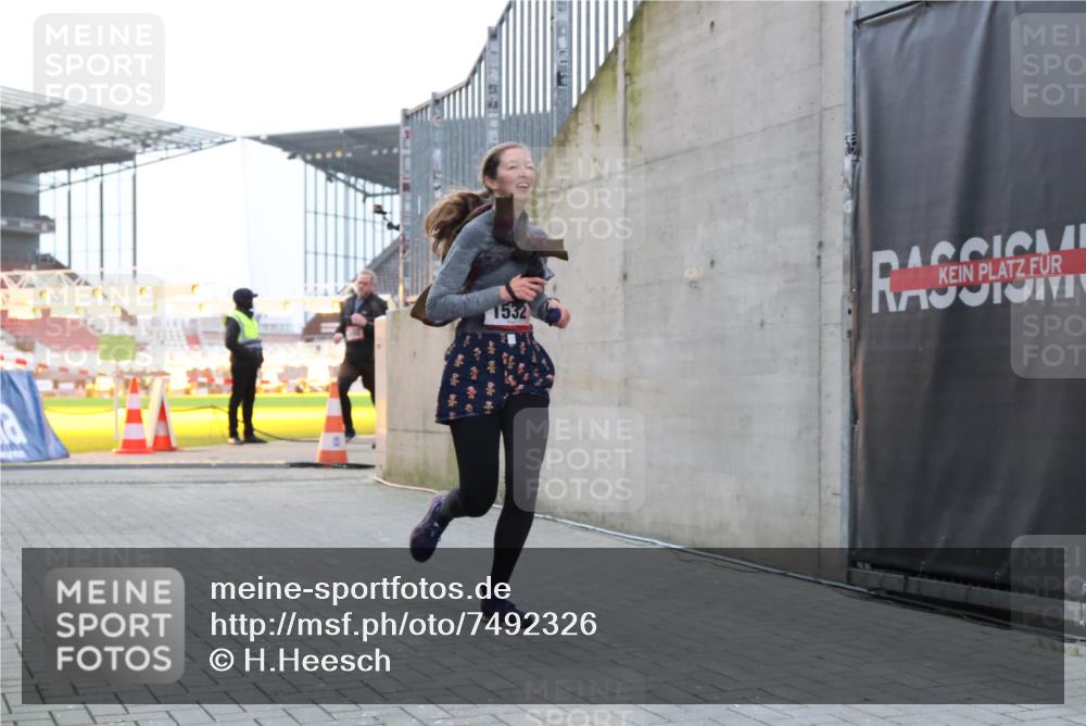 08.12.2024 - St. Pauli X-Mass-Run No. 14 H.Heesch http://msf.ph/oto/7492326 08.12.2024 09:58:16 Ziel 510, 1532, 510, 1532, 1789, 3092, 3171 meine-sportfotos.de