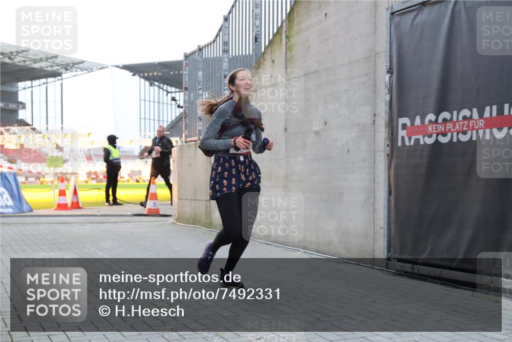 08.12.2024 - St. Pauli X-Mass-Run No. 14 H.Heesch http://msf.ph/oto/7492331 08.12.2024 09:58:16 Ziel 510, 1532, 510, 1532, 1789, 3092, 3171 meine-sportfotos.de