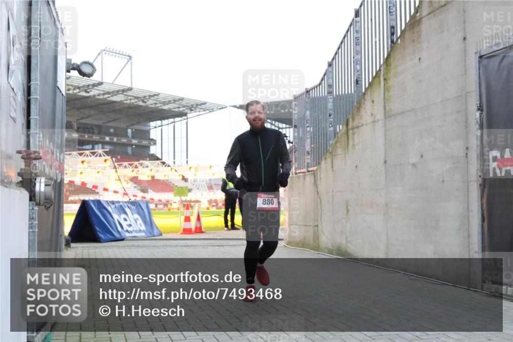08.12.2024 - St. Pauli X-Mass-Run No. 14 H.Heesch http://msf.ph/oto/7493468 08.12.2024 09:58:38 Ziel 55, 880, 1075, 1080, 1396, 1397, 2872, 2934, 2943, 2944, 802, 880, 2984, 3109 meine-sportfotos.de