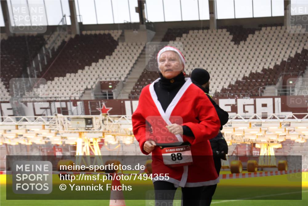 08.12.2024 - St. Pauli X-Mass-Run No. 14 Yannick Fuchs http://msf.ph/oto/7494355 08.12.2024 10:53:45 Ziel 88, 648 meine-sportfotos.de