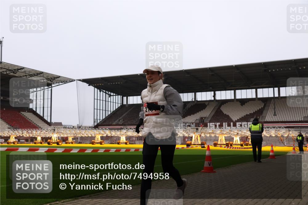 08.12.2024 - St. Pauli X-Mass-Run No. 14 Yannick Fuchs http://msf.ph/oto/7494958 08.12.2024 10:54:50 Ziel 875, 2184 meine-sportfotos.de