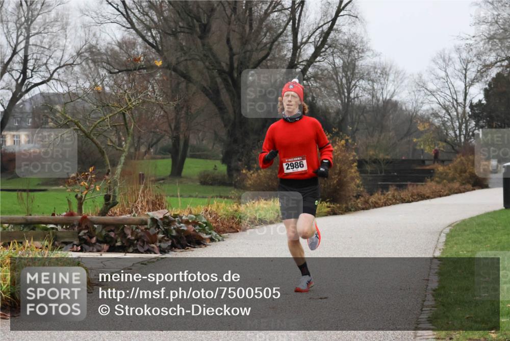 08.12.2024 - St. Pauli X-Mass-Run No. 14 Strokosch-Dieckow http://msf.ph/oto/7500505 08.12.2024 09:42:01 Laufen 2986 meine-sportfotos.de
