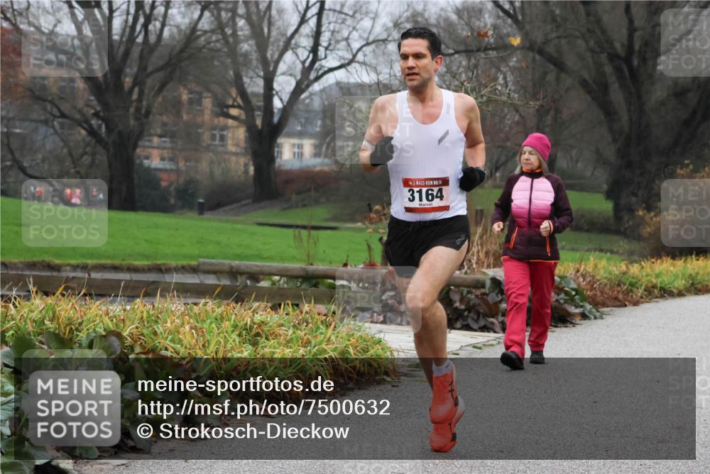 08.12.2024 - St. Pauli X-Mass-Run No. 14 Strokosch-Dieckow http://msf.ph/oto/7500632 08.12.2024 09:43:39 Laufen 14, 3164 meine-sportfotos.de