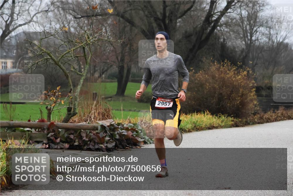 08.12.2024 - St. Pauli X-Mass-Run No. 14 Strokosch-Dieckow http://msf.ph/oto/7500656 08.12.2024 09:43:59 Laufen 14, 2957 meine-sportfotos.de